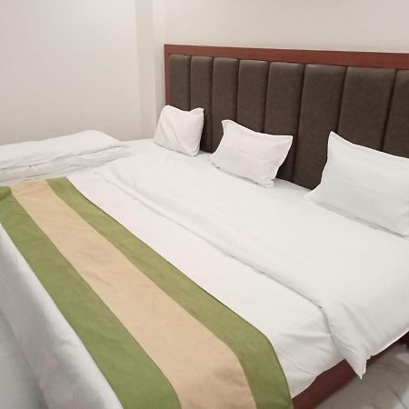Hotel Kaushik Palace Haridwar Ngoại thất bức ảnh